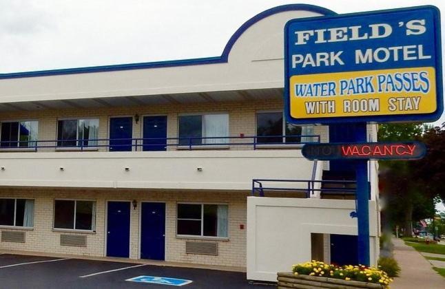 Fields Park Motel Wisconsin Dells Exterior photo